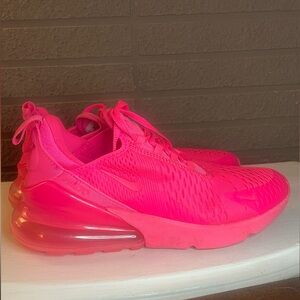 Nike Women's Bright Pink Sneakers